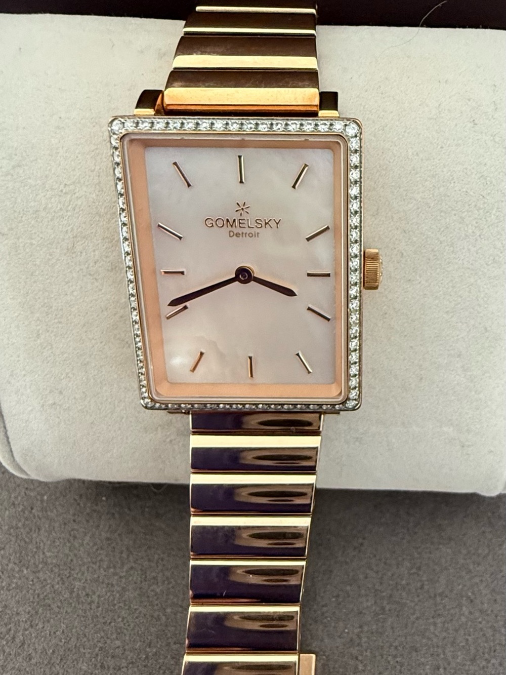 Gomelsky Shirley Fromer Steel White Dial Quartz Ladies Watch G0120072640